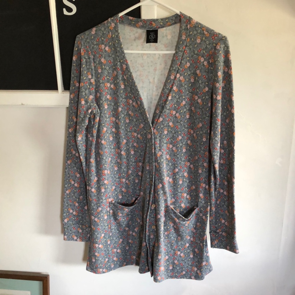 Agnes & Dora cardi